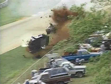 Chip Robinson's Nissan NPT-90 crashes, Road Atlanta 1992